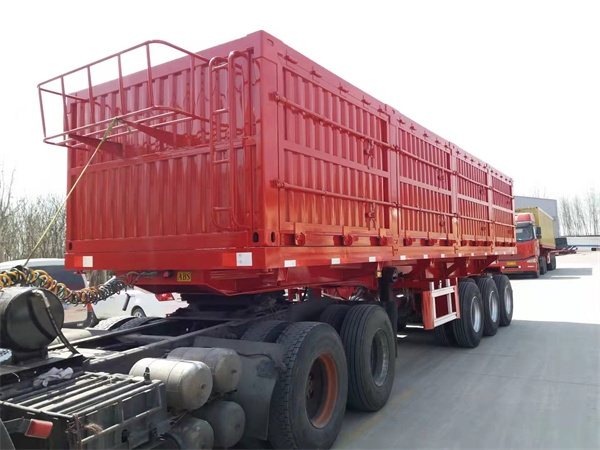 山東側翻自卸半掛車廠家