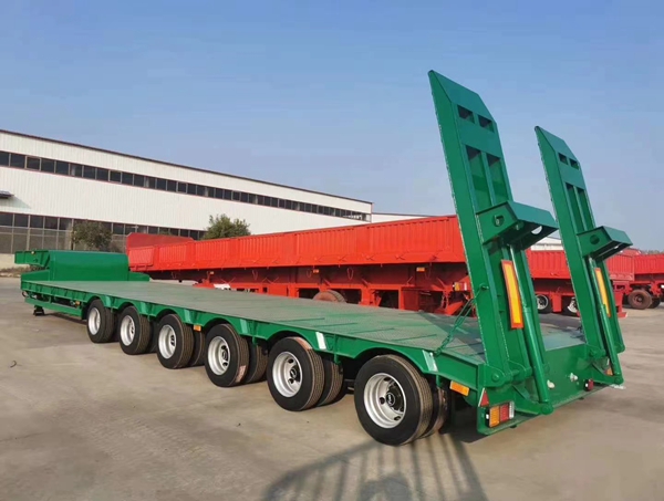 低平板半掛車(chē)廠商